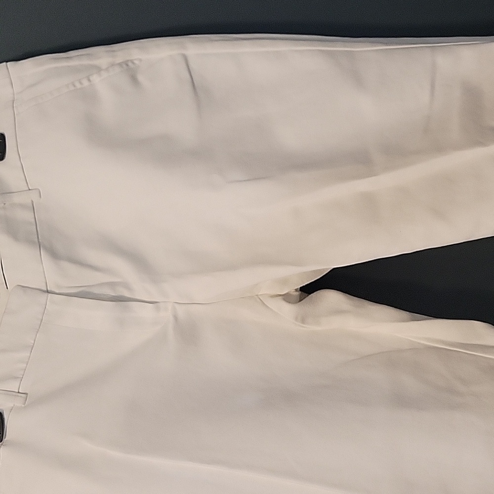 Jones New York White Capris